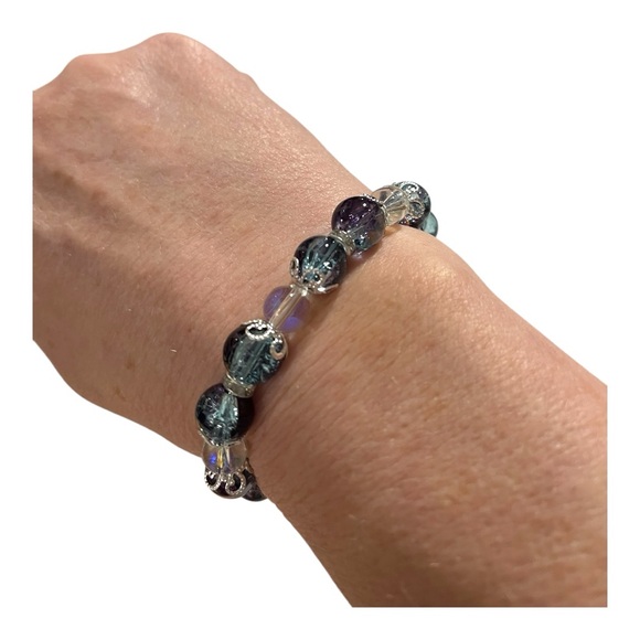 Stunning Glass Bead Bracelet with Dangling Charms - Picture 3 of 4